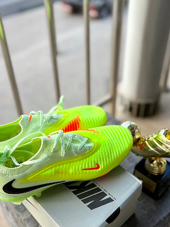 Volt yellow football boots